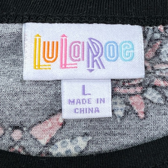Lularoe size large “The Randy” shirt, 3/4 sleeves, tribal/floral design like new - Picture 9 of 9
